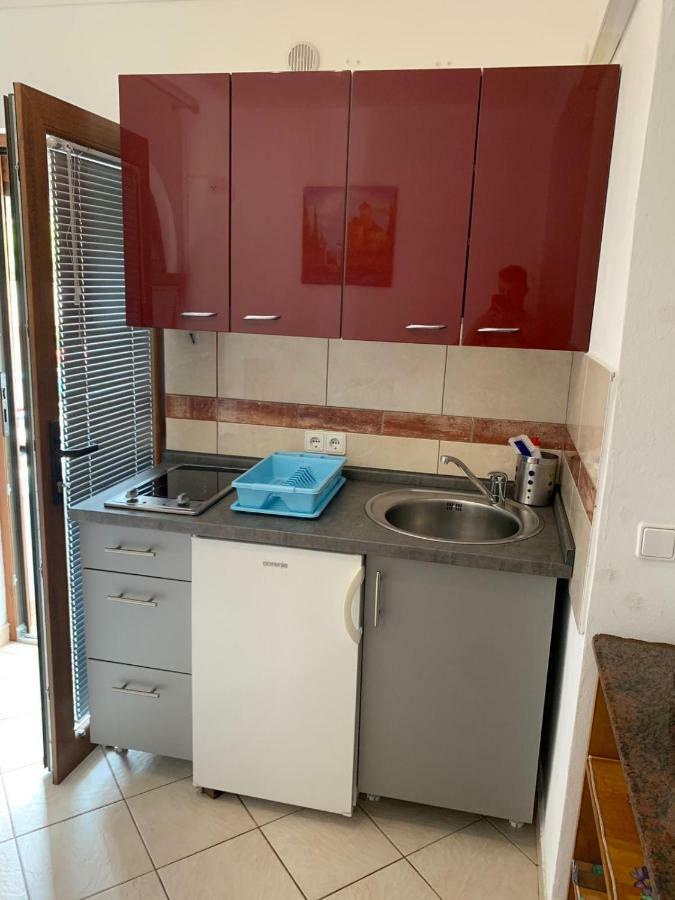 Vila Tesmija Baška Exterior foto