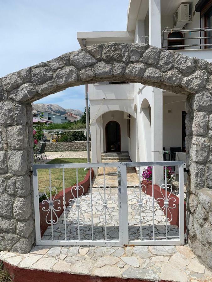Vila Tesmija Baška Exterior foto