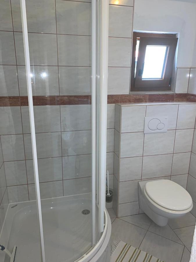 Vila Tesmija Baška Exterior foto