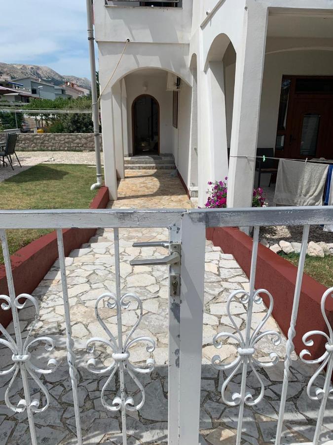 Vila Tesmija Baška Exterior foto